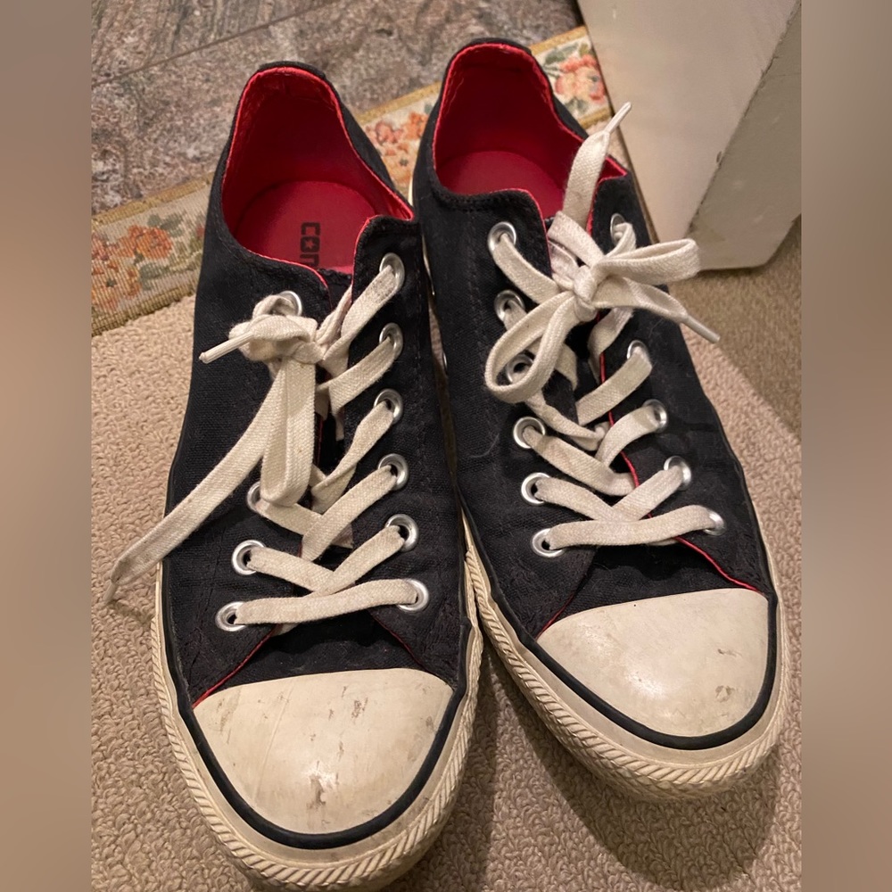 Converse gently used low top pink inside black shoes two tongues multi style